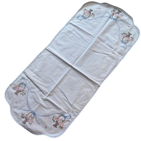 Art Deco Dresser Scarf table runner white cotton hand embroidery & crochet trim - Picture 2 of 8